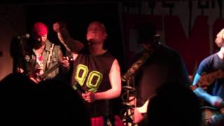 FM2000:Ilman kenkiä live @Musta Kynnys, Jyväskylä 10.3.2017