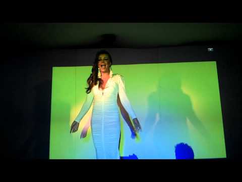 Miss Tays Porto - Bibaladas - B-day Junior Moon