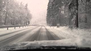 preview picture of video 'Schnee auf der Strecke von Dresden nach Altenberg'