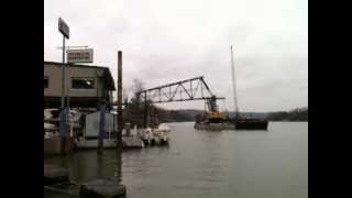 preview picture of video 'St. Albans - Nitro WV Bridge Demolition'