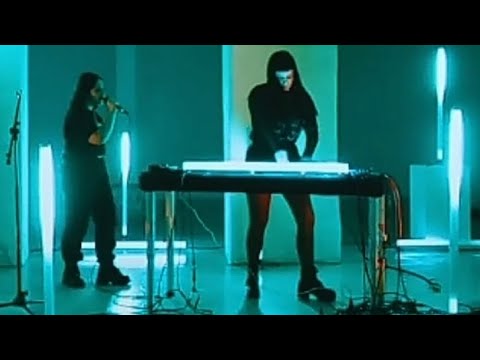 Minuit Machine - Fear Of Missing Out (''Sainte Rave Virtual Edition'')