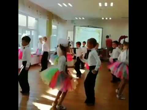 Гимназистки румяные - танцы