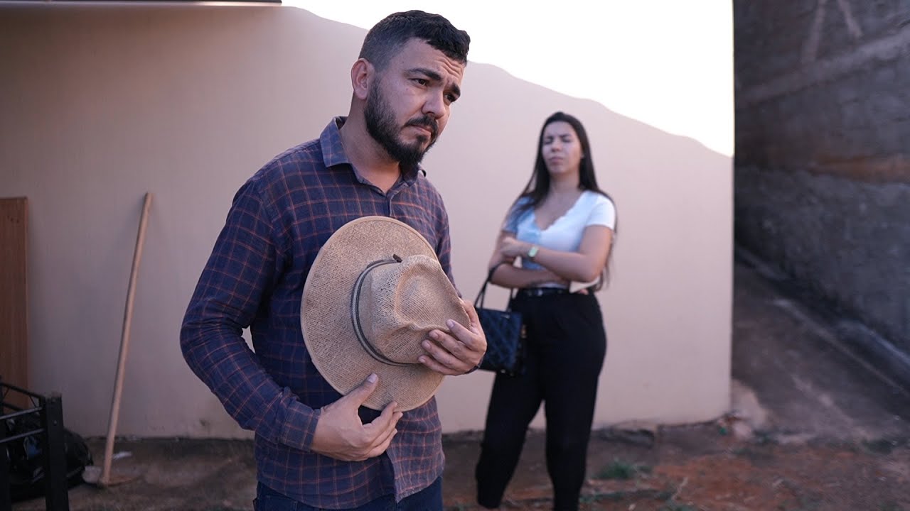 Mulher despreza Caipira sem saber quem ele Era