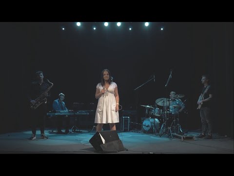 Here comes the sun - Bartłomiej Tyburowski Trio (feat.  Aleksandra Tocka)