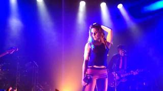 Melanie C - Drown / Next Best Superstar (Live in Vienna, 13/12/2011)
