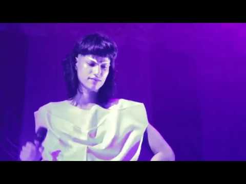 Jaloo feat. MC Tha - A Cidade (Ao Vivo no Circo Stankowich)