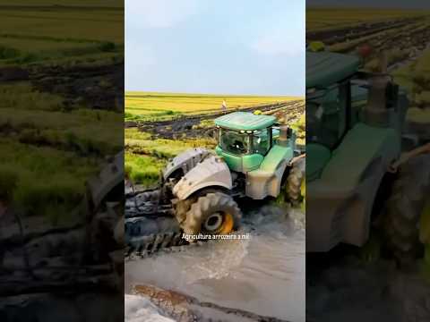 JOHN DEERE VS EXTREME MUD! 😱🚜🔥 #agriculture #tractor #farming