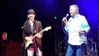 Michael Grimm & Bill Medley ~ You Got Me Hummin' ~ Galaxy ~ 08/29/10