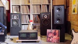 Video thumbnail for KEF 104/2 Vs. AR AR93 by R33 Chi