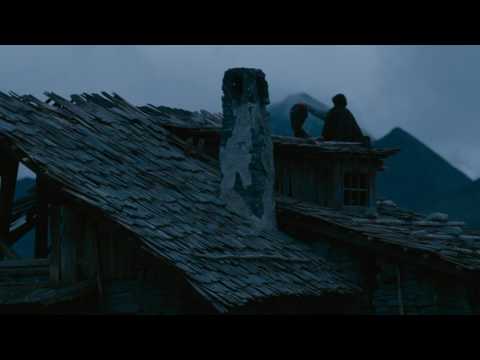 Να 'μαι πάλι εδώ ζωντανός - Τρύπες