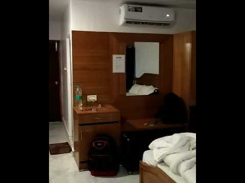 download lagu mp3 mp4 Deep Sea Resort Neil, download lagu Deep Sea Resort Neil gratis, unduh video klip Deep Sea Resort Neil