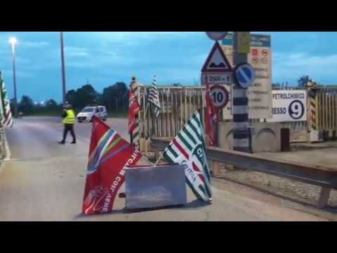 Sciopero Coibenti, petrolchimico bloccato