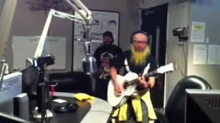 Peelander Z sings pt1