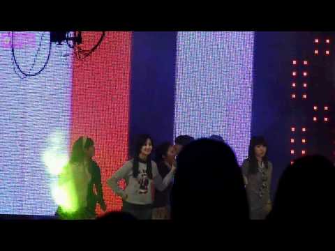 [Fancam] 081017 SNSD - talk, Girls' Generation