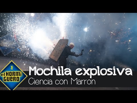 Marron sorprende con una "auténtica locura": ¡una mochila de fuegos artificiales! - El Hormiguero