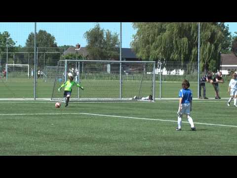 ATC'65 F1 vs Zeeburgia  Joer - International F1 toernooi (tricht 26 mei 2012)