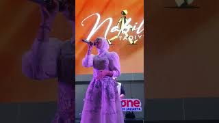 Download lagu NABILA TAQIYYAH - Menghargai Kata Rindu | Live Performance at Mall Gandaria City 2024 mp3