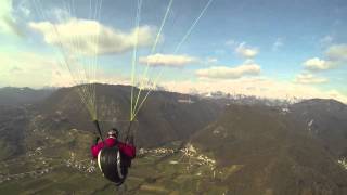 preview picture of video 'Paraglide Bernadia Chasecam - Parapendio Bernadia Camera Inseguitrice'