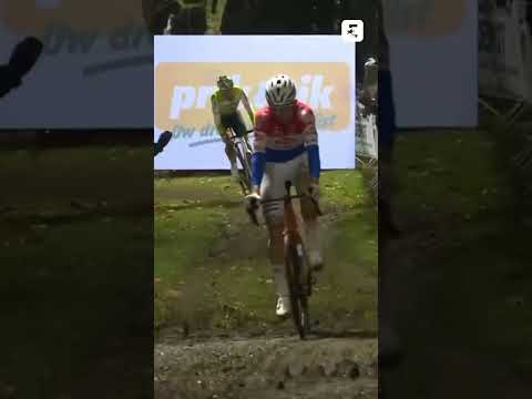 DEL GROSSO come Tony MANERO in Stayin’ Alive: salto da urlo 🚴🏼🕺🏼