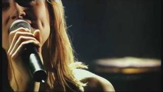Geike Arnaert - Hooverphonic - Cry