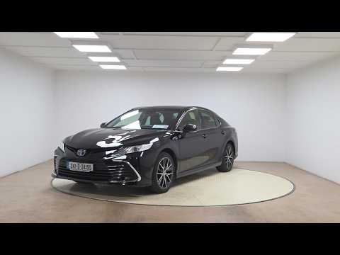 Toyota Camry 2.5 Hybrid Platinum Edition - Image 2
