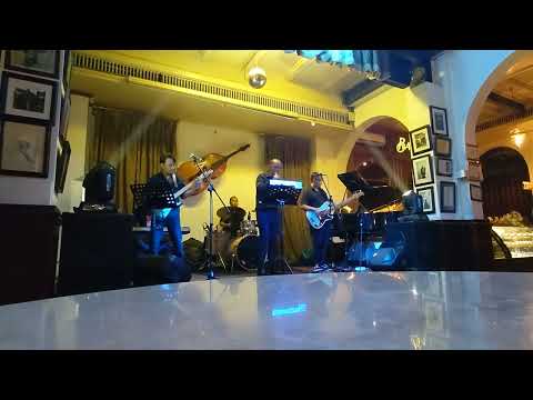 I'll never love again - "A star is born" by Café Batavia, Jakarta Indonesia.