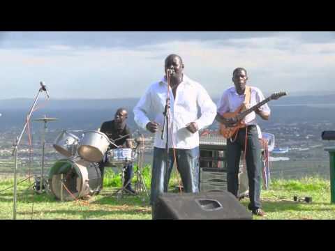 Nyar Ugenya Simerro (Live)