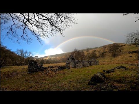 ABANDONED SCOTTISH 1700's COTTAGE - Hidden in WILD Landscape