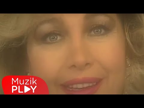 Üzüldüğün Şeye Bak - Emel Sayın (Official Video)