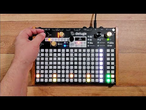 I Love Experimenting with Polymeter || Polymetric Jam on the OLED Synthstrom Deluge