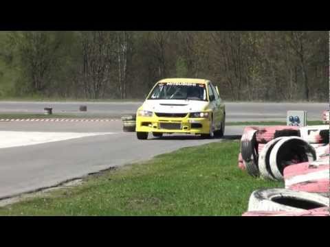 Piotr Ostrowski Mitsubishi Lancer EVO IX - SuperOES IV Runda Tor Kielce 28-04-2012 +s