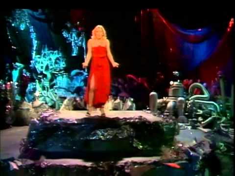 Patsy Gallant - From New York To LA (Official Music Video)