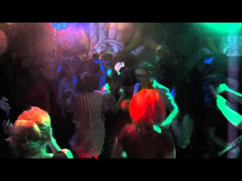 kitschmas flashmob 2013