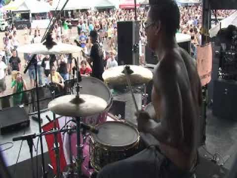 Jrx VS Drum at Vans Warped Tour USA 2009