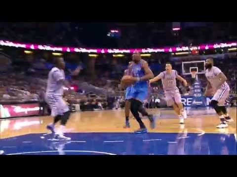 Kevin Durant Records Near- Triple-Double in Only 28 Minutes