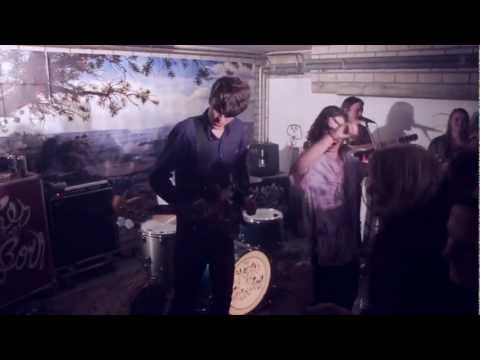 Mozes and the Firstborn - Gimme Some (Live at Biscuit Studios)