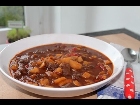 download lagu mp3 mp4 Gulaschsuppe Jamie Oliver, download lagu Gulaschsuppe Jamie Oliver gratis, unduh video klip Gulaschsuppe Jamie Oliver