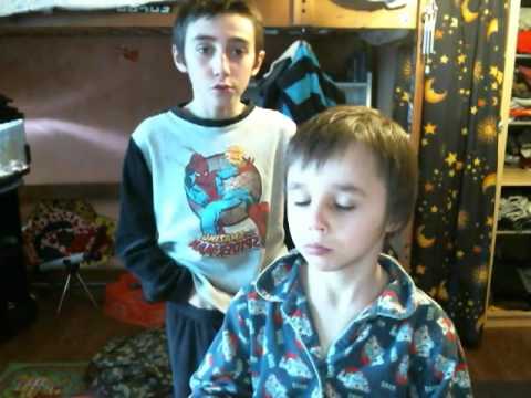 pub de la chaine des hero factory.