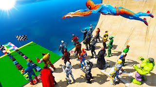 Desafio na Mega Rampa com CARROS e Homem Aranha, Hulk, outros Superherois - GTA V MOD Ghostface Trap