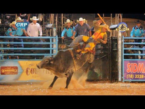 Rodeio de Osvaldo Cruz 2017 - MOMENTO GRINGA'S / SEXTA FEIRA