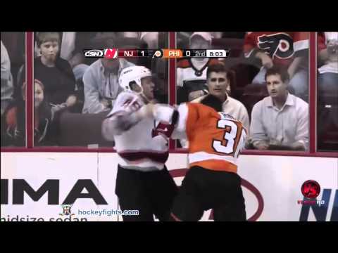 Brad Mills vs Zac Rinaldo Sep 29, 2011