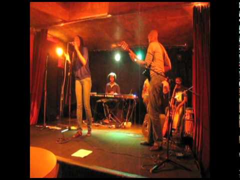 63 PWOD présente la 'G-DAY' @ L'Olympic Café - ANGELIK SINGS - Lib' - (Vendredi 13 Mai 2011)