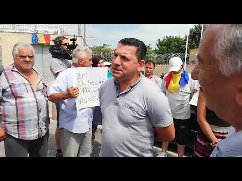 Mediafax 04 Iulie - Miting de susținere a lui Dragnea în fața penitenciarului