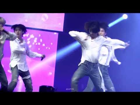 230610 투모로우바이투게더(TXT) - 0X1=LOVESONG (I Know I Love You) [4K] @2023 위버스콘페스티벌