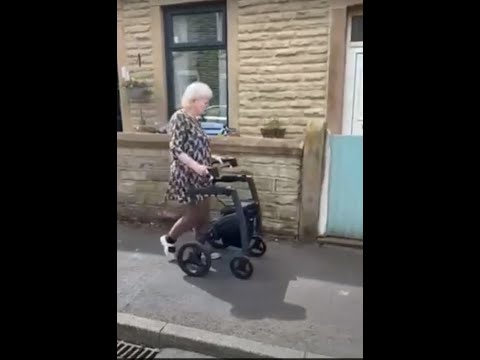 Walking with and without Rollz's Parkinson's rollator walker