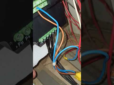 SAKO VFD SKI780 сooling fan blows from top to bottom