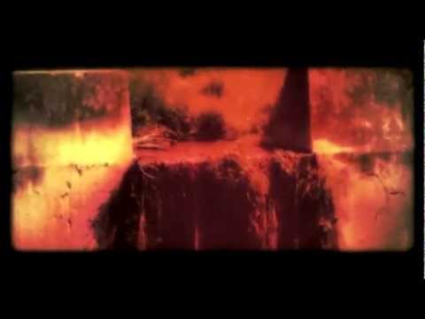 Nine Inch Nails - Somewhat Damaged (Video)