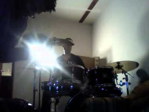 Jay Vernor(Bear) & Darris Robins Working out & Drums