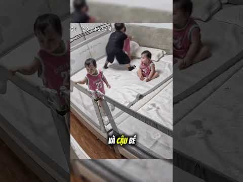 Cậu bé 8 tuổi chăm sóc 3 em gái khiến ai cũng nghẹn ngào #tinhcam #giadinh #xucdong