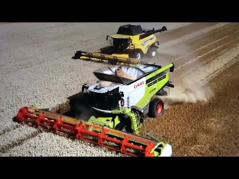 New Holland CR8.90 Vs Claas Lexion 770 Head to Head